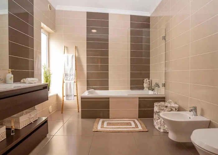 Homebyvi * Quarteira